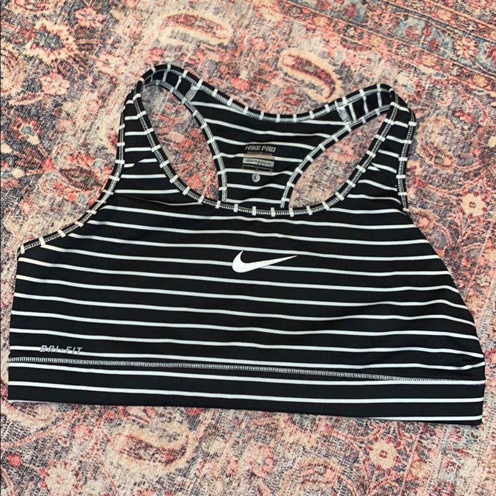 Nike black and white sports bra, L